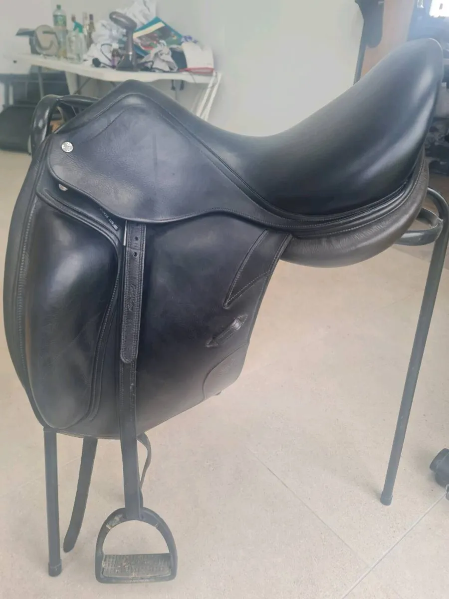 Cwd mono flap dressage saddle - Image 1