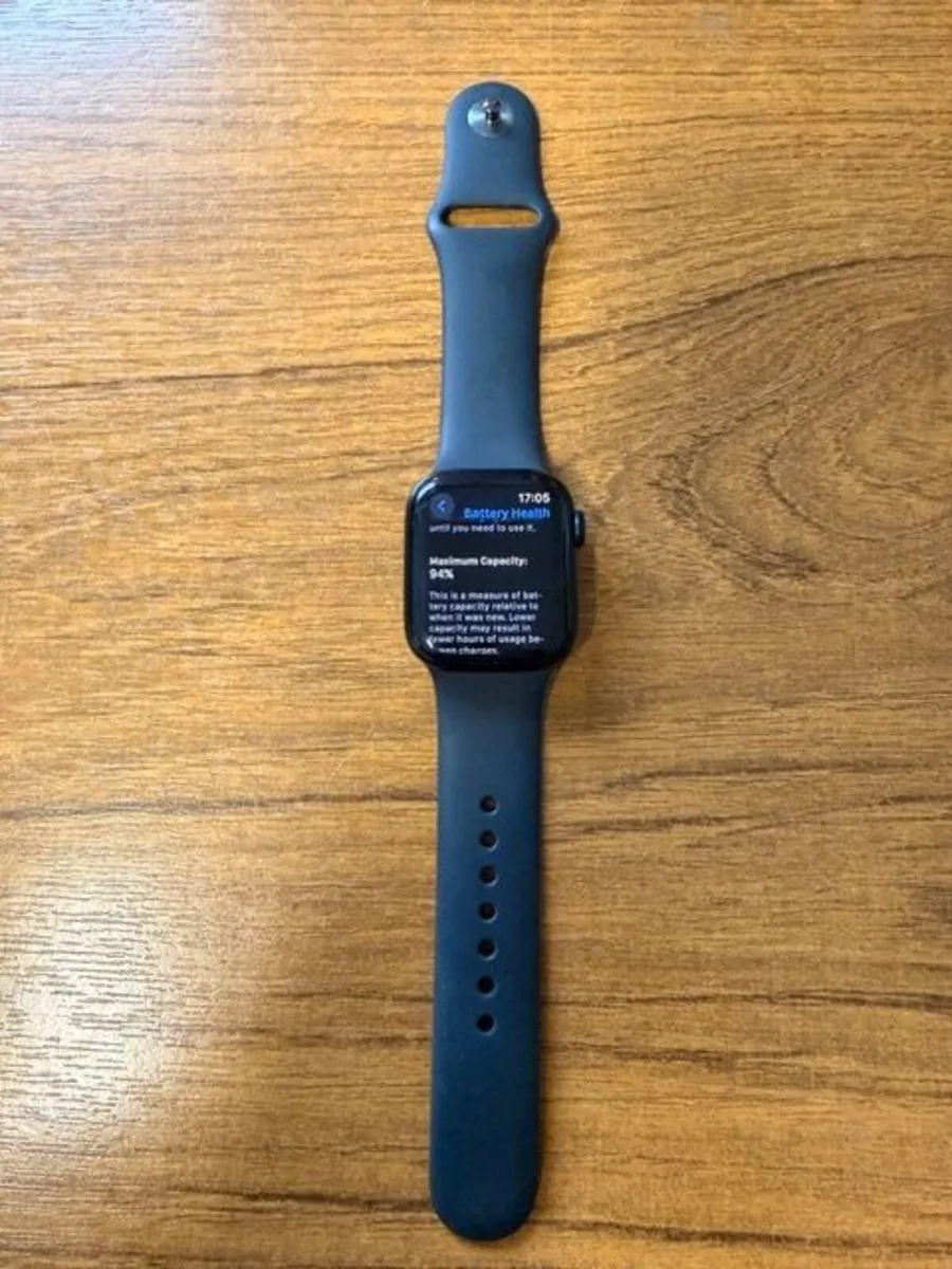 Apple Watch Series 9 Cellular 41MM - Image 1