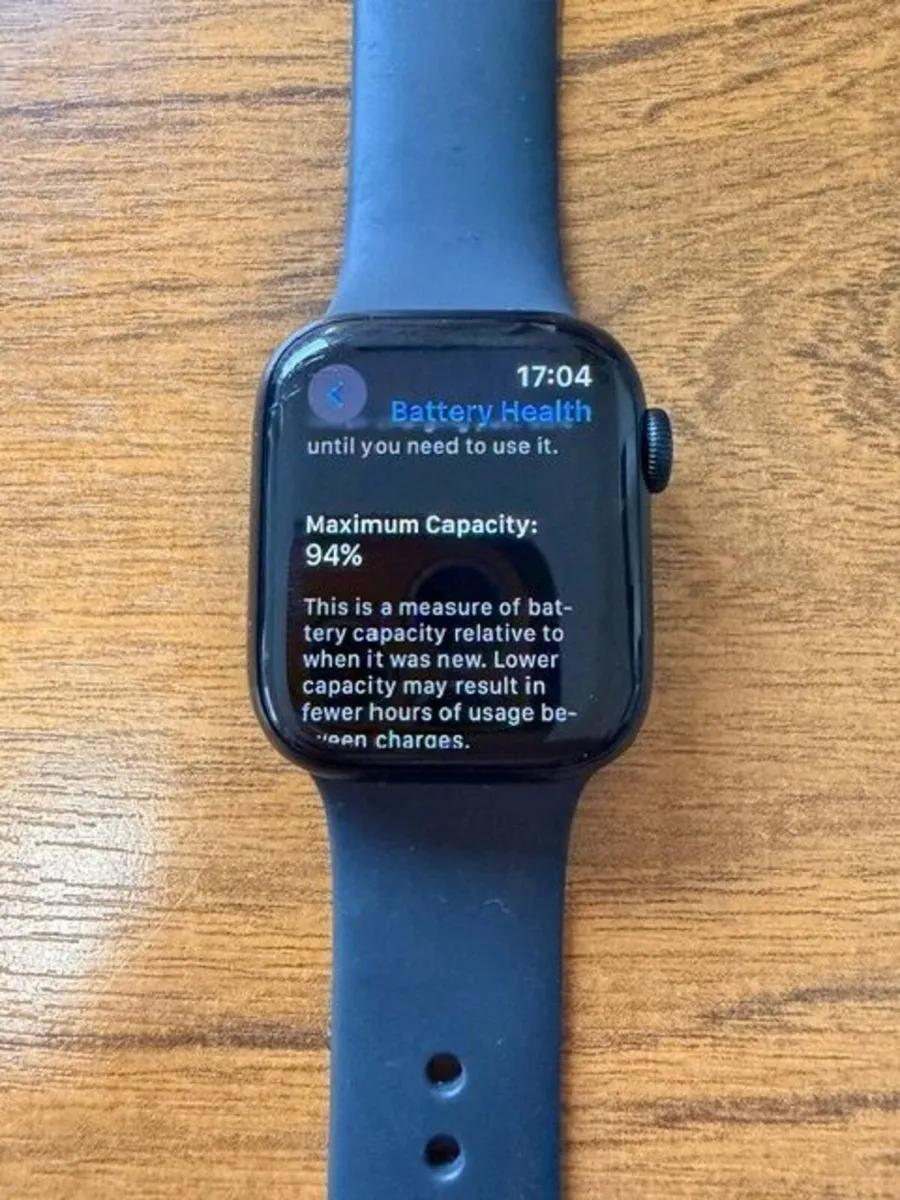 Apple Watch Series 9 Cellular 41MM - Image 2