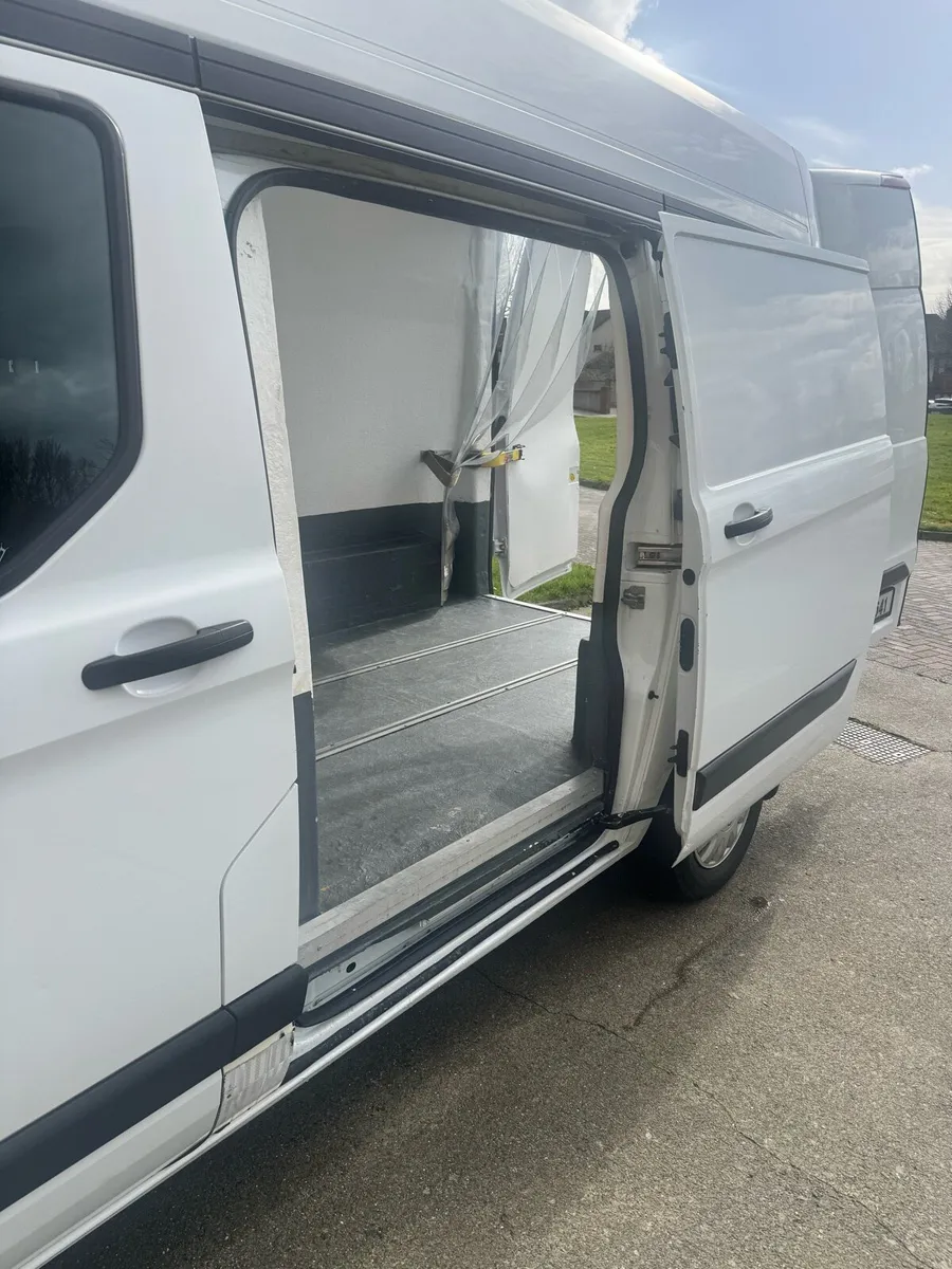 Ford transit custom - Image 4