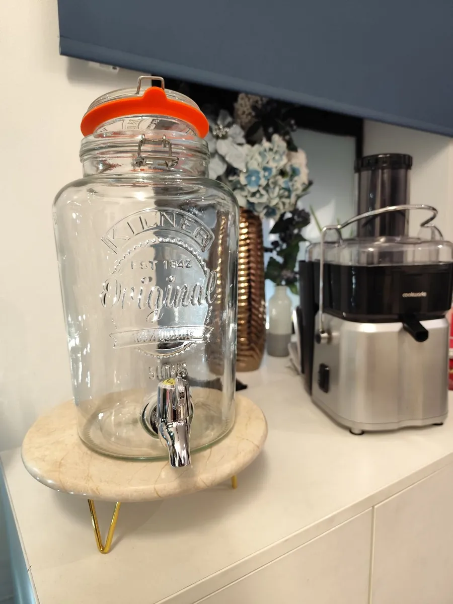 Treatment Room & Nail Station for Rent – Dublin 8 - Image 3