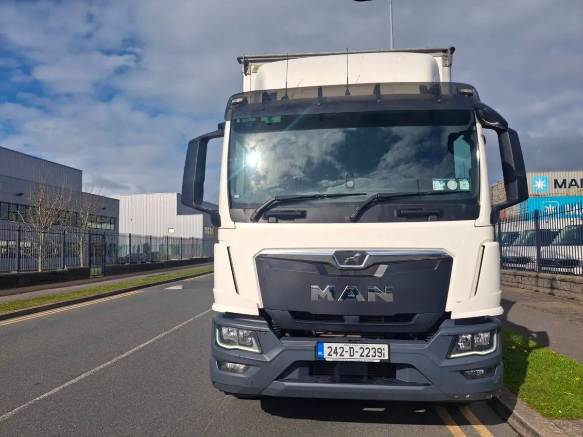 Man TGM 18.250 Curtain sider - Image 1