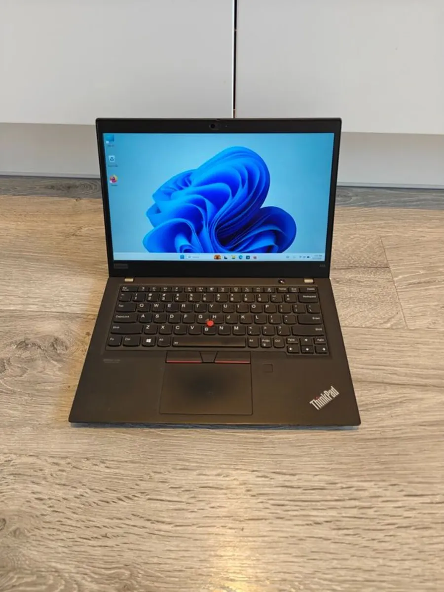 Lenovo X13 | i7 (10th gen) | 16GB | 512GB | 13.3" - Image 1