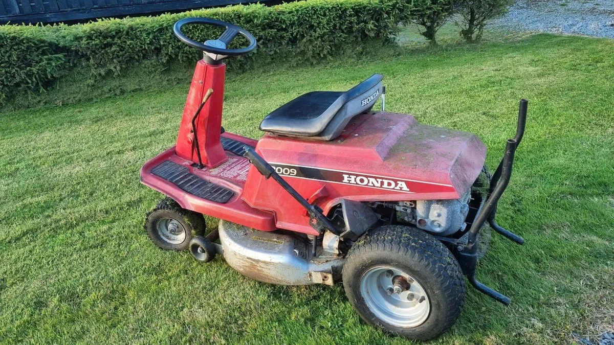 Honda Ride-On Mower - Image 1