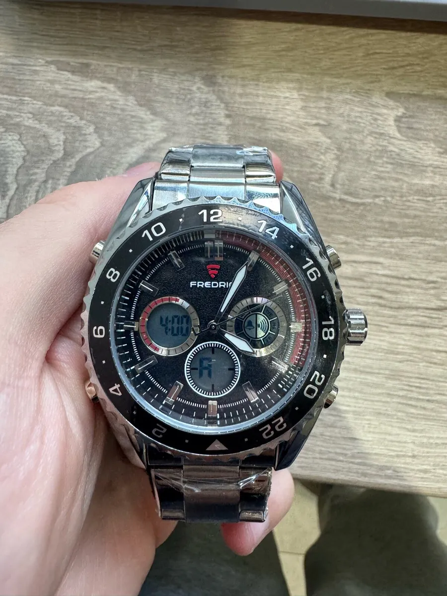 Men’s Frederic Style Watch - Image 2