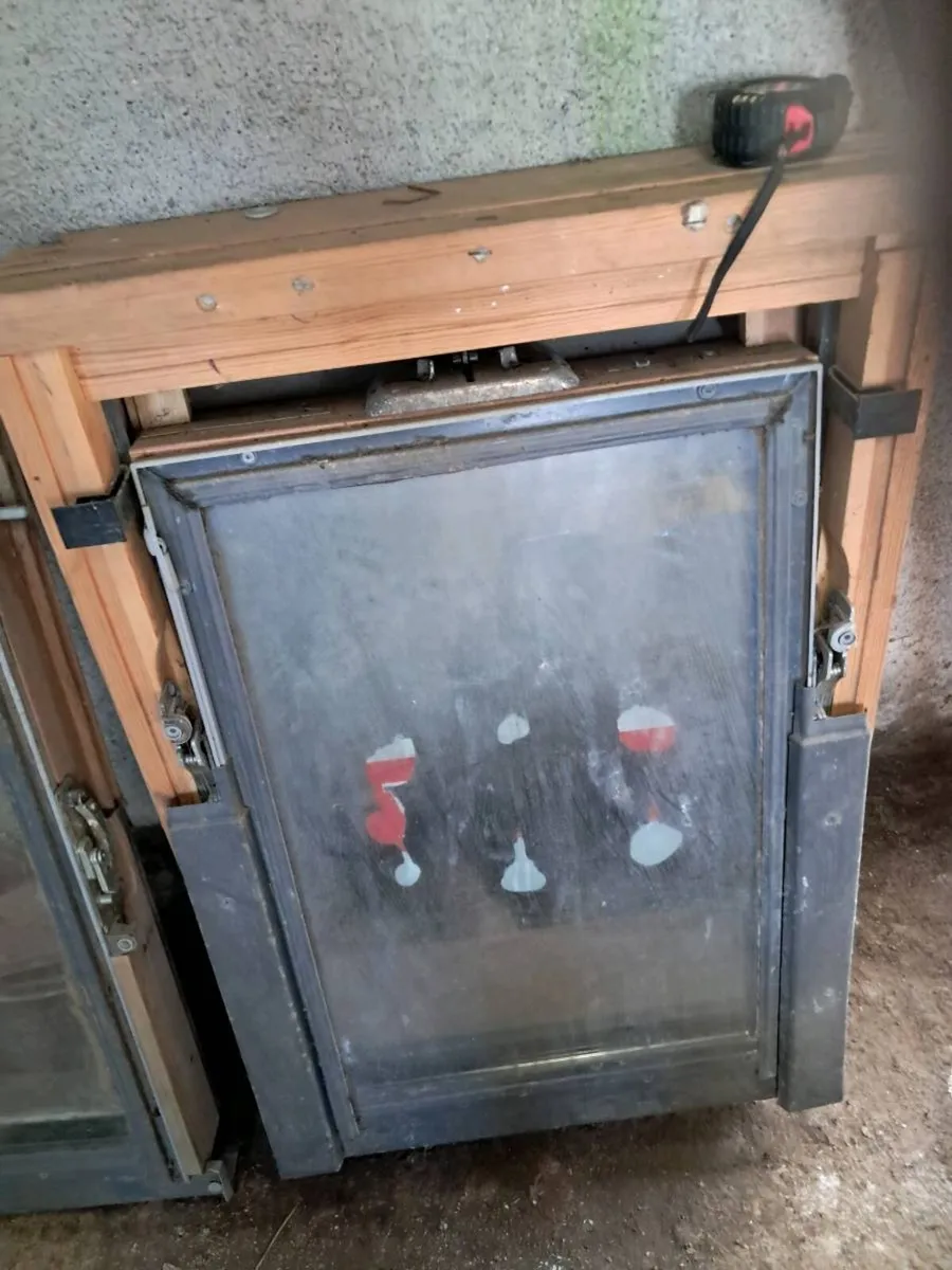 2 velux windows - Image 2