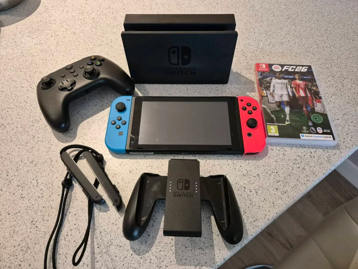 Nintendo DS - Image 1