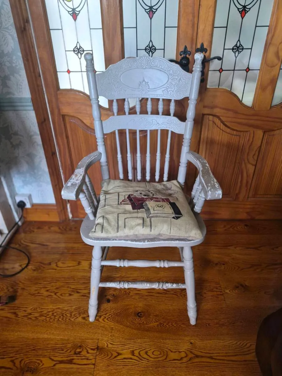 Good solid chair - Image 1