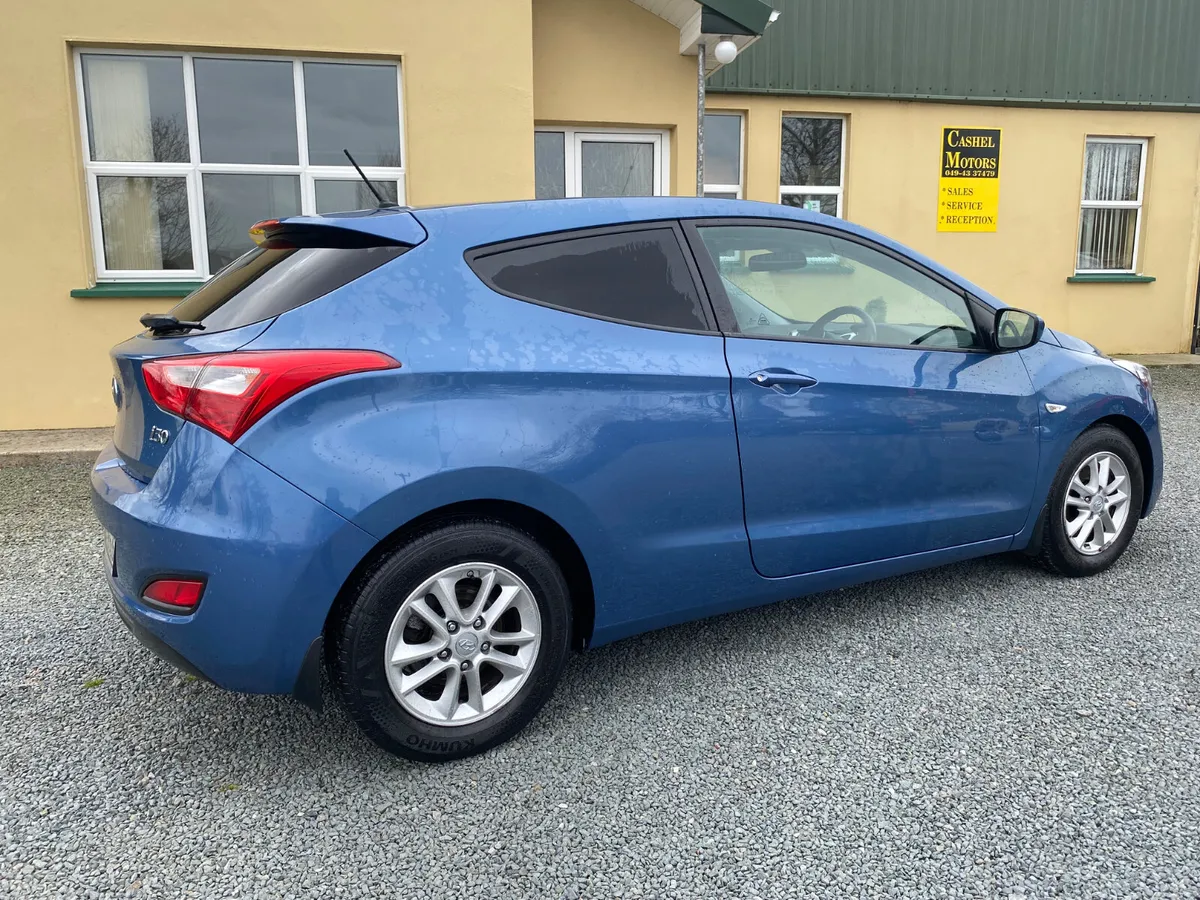 1 Owner CarVan Low KLMs Clean - Image 4