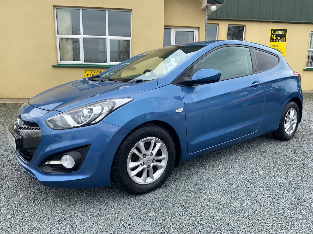 1 Owner CarVan Low KLMs Clean - Image 1