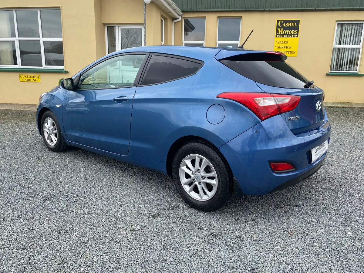 1 Owner CarVan Low KLMs Clean - Image 2