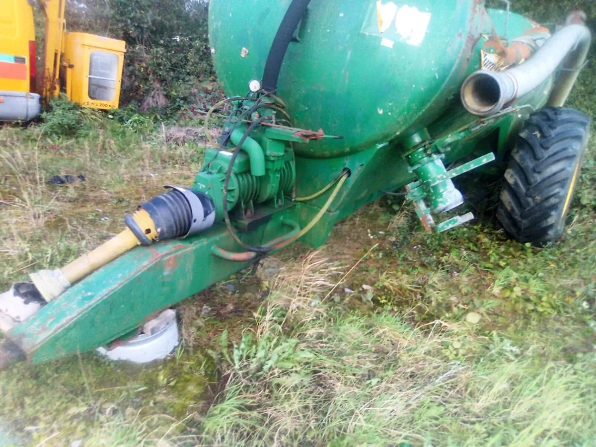 Slurry tanker - Image 3