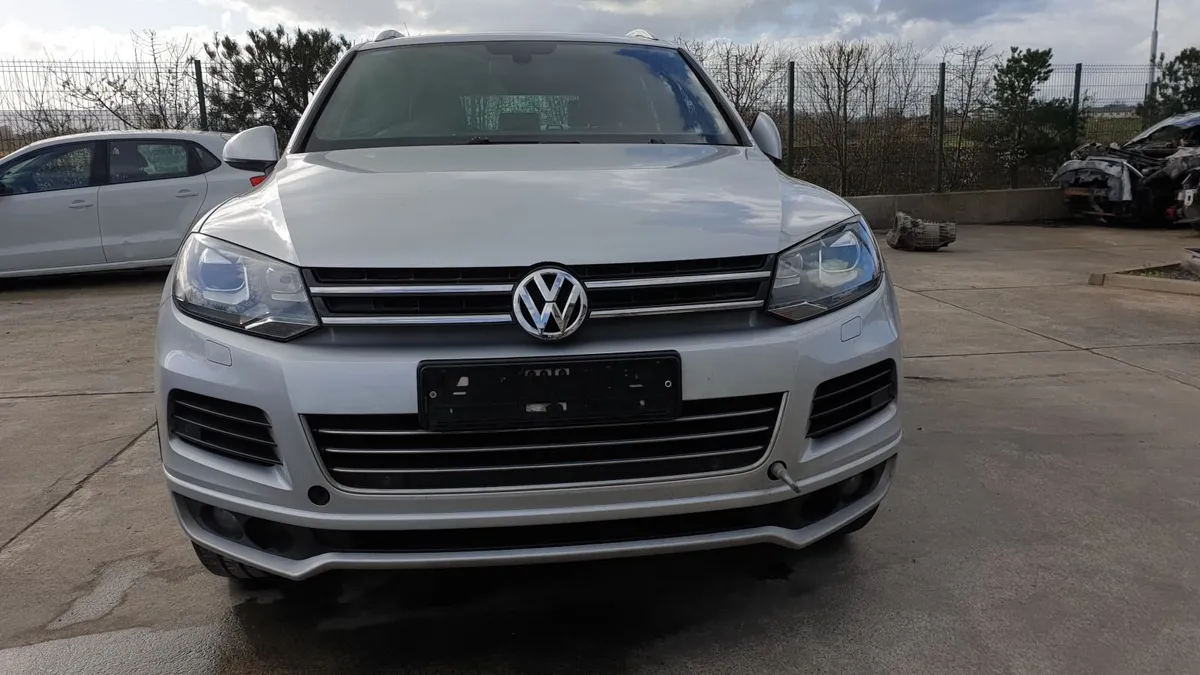 *For parts* Vw Touareg Alt, 3.0 V6 dsl auto (2012) - Image 4