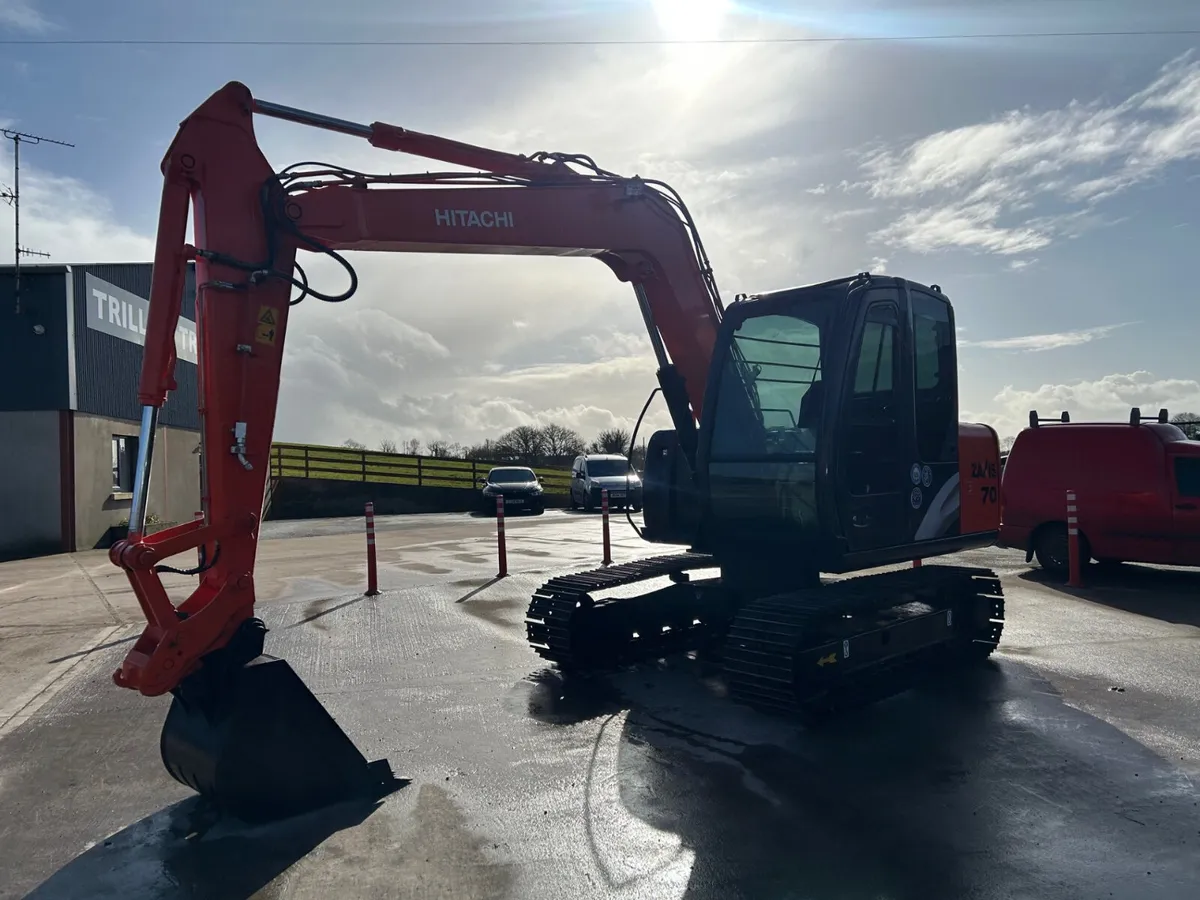 2014 Hitachi Zaxis 70 - Image 4