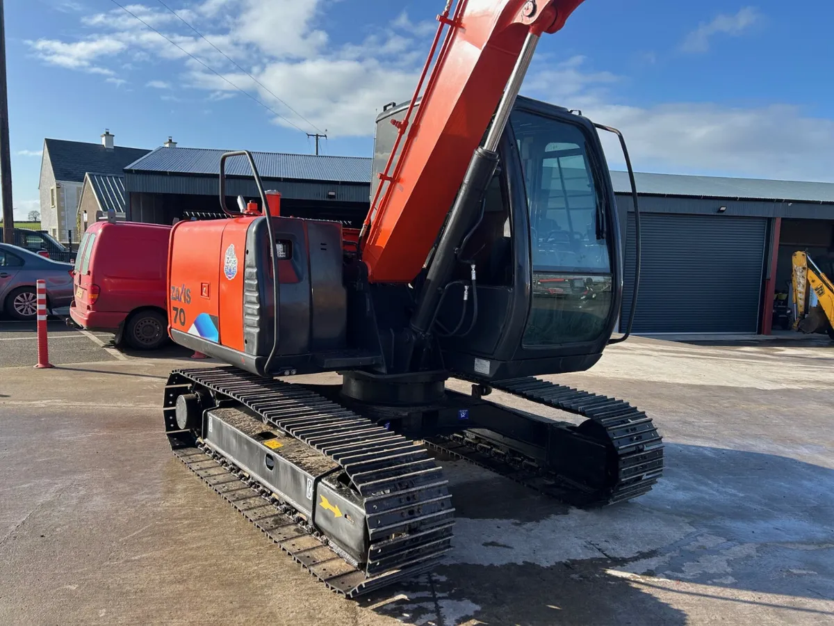 2014 Hitachi Zaxis 70 - Image 3