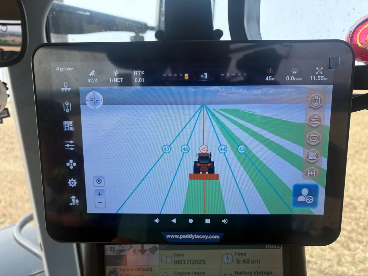 GPS & auto steer Rev camera - Image 1