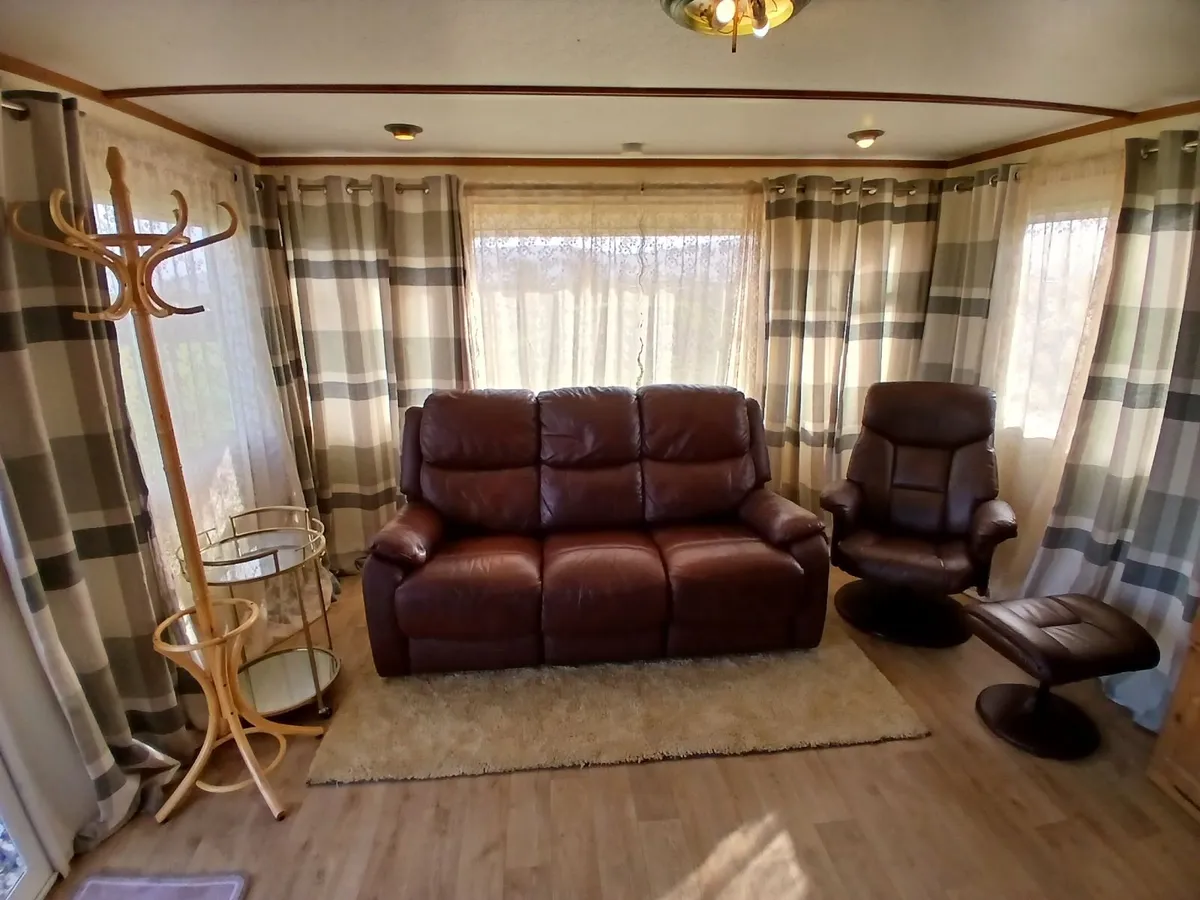 Mobile home - Image 1