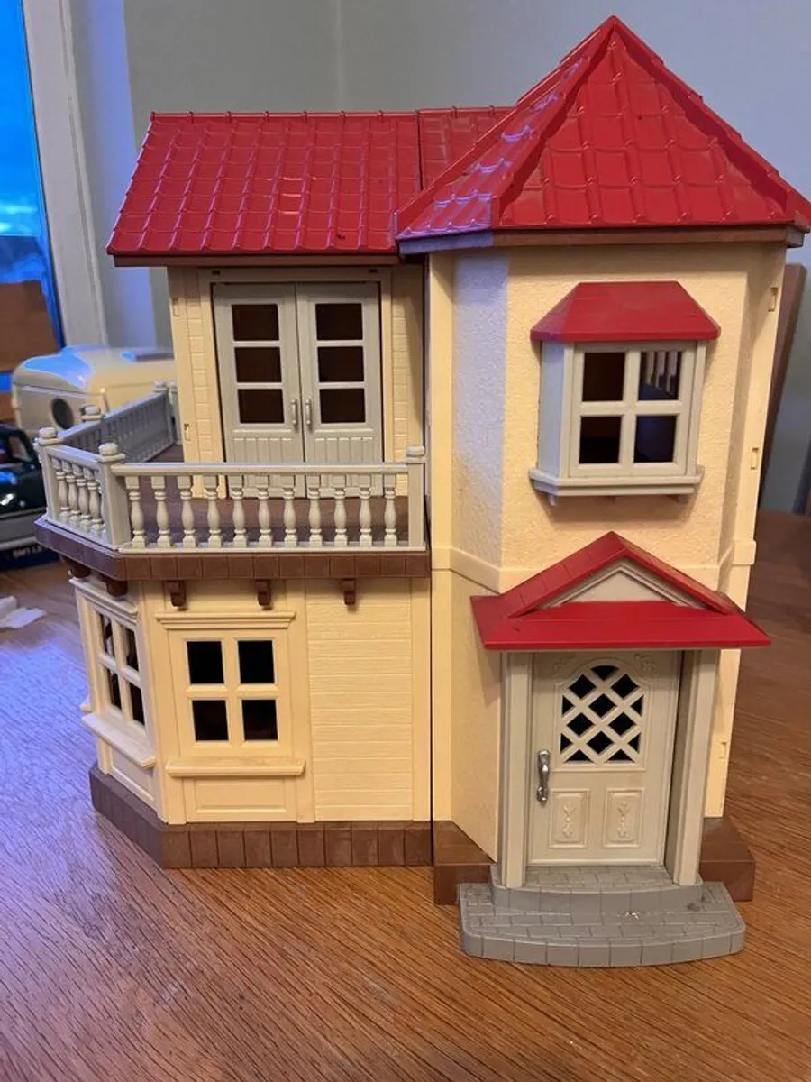 Slyvanian Houses - Image 3