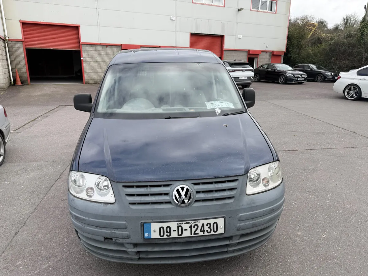 2009 Volkswagen Caddy - Image 2