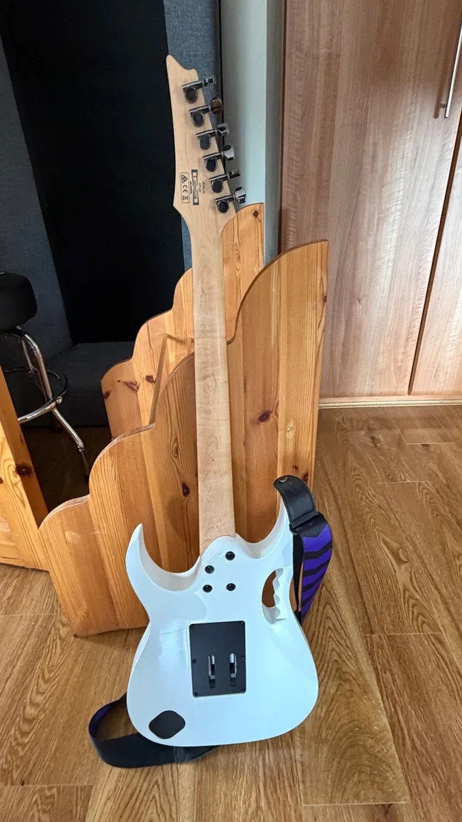 Ibanez JEMJR-WH - Image 1