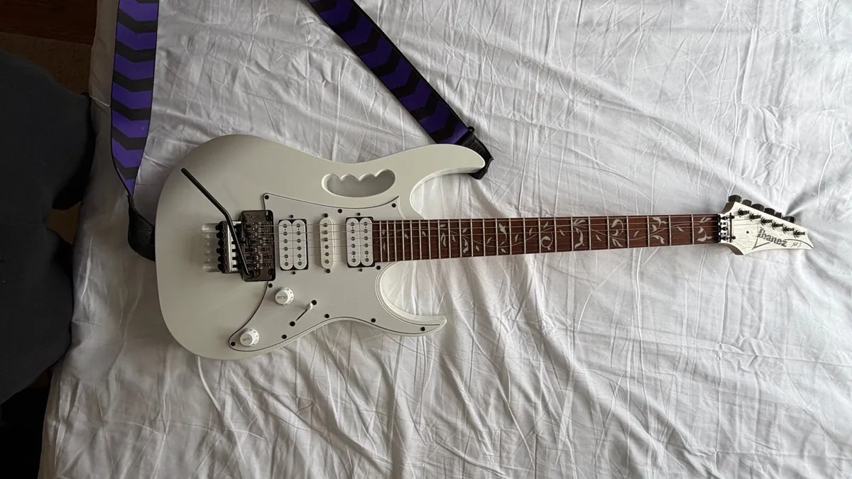 Ibanez JEMJR-WH - Image 3