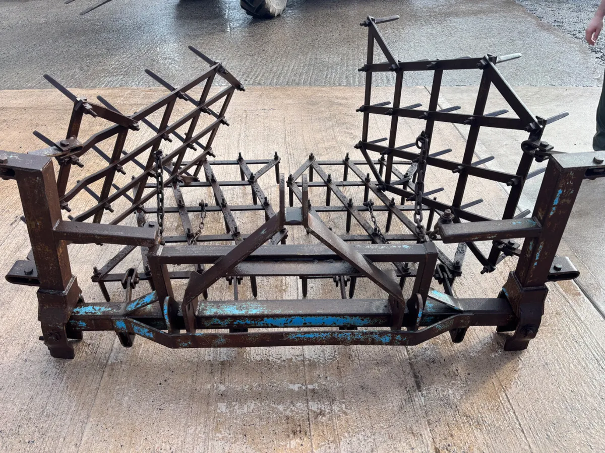 Parmiter 12ft folding pin harrows - Image 1