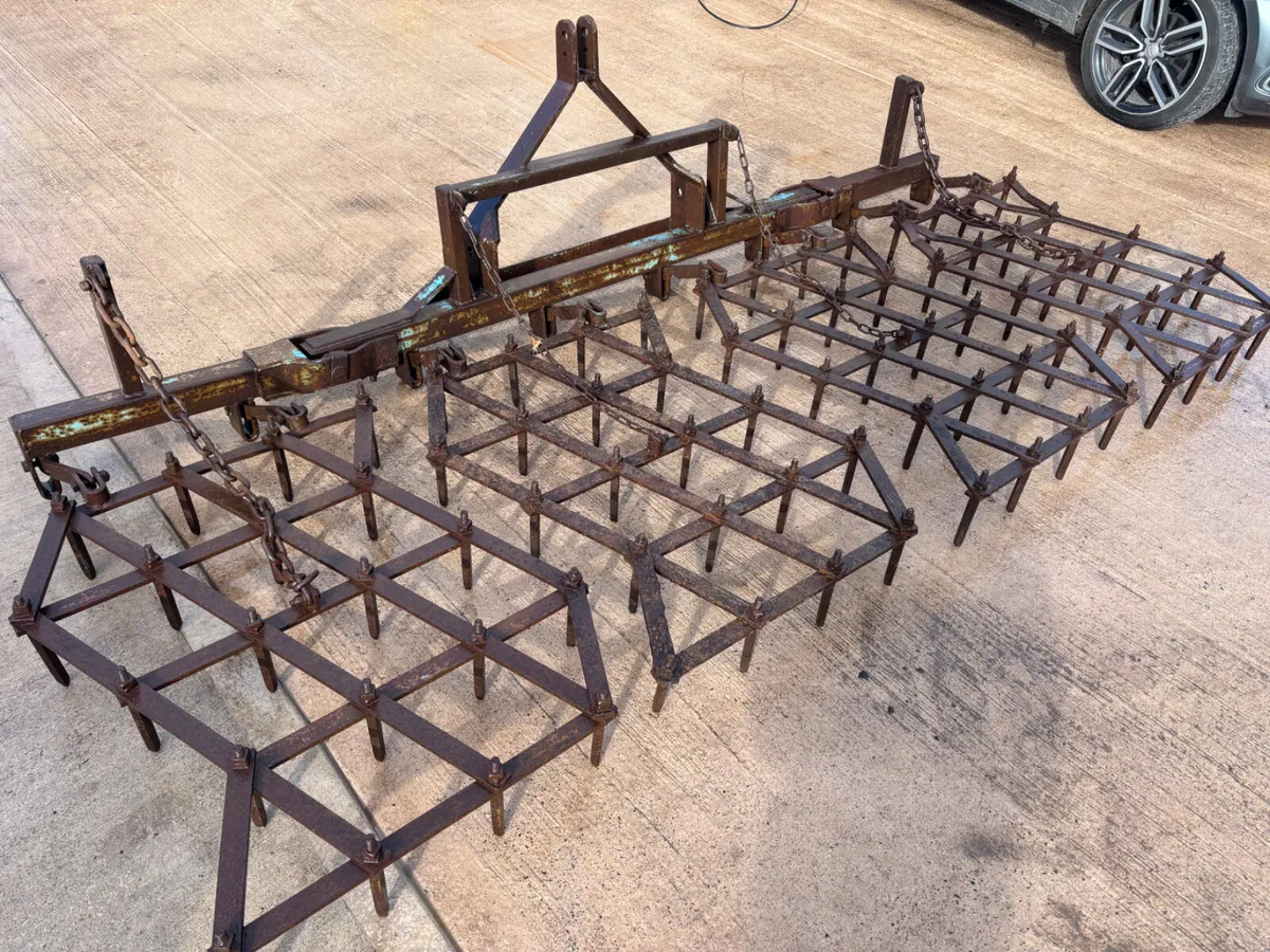 Parmiter 12ft folding pin harrows - Image 3