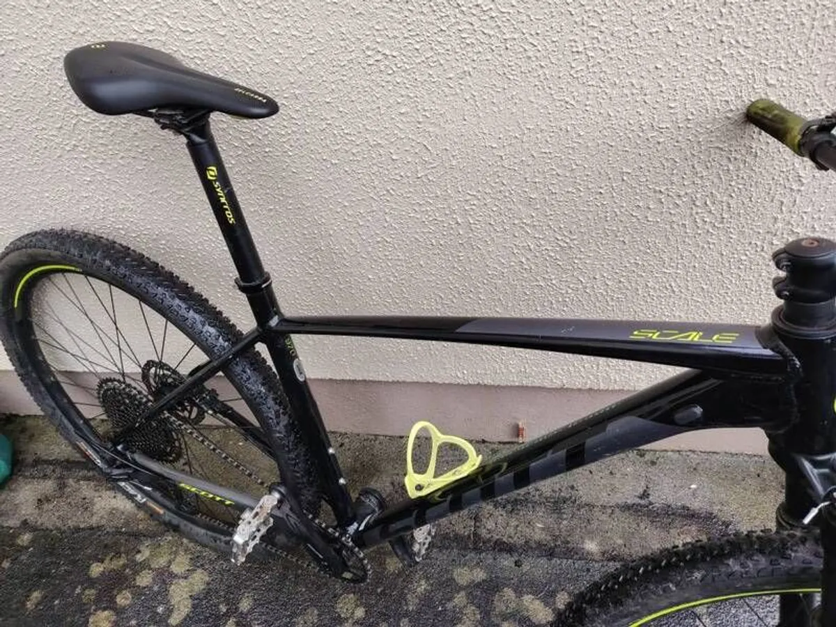 Scott Scale 970 Mountain Bike - Image 3