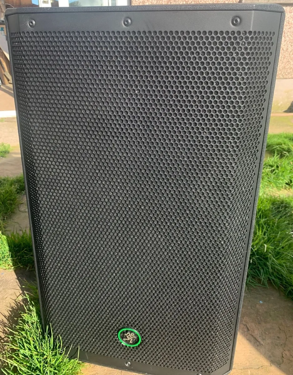 Pair of Mackie Thrash215 15" Active PA Speakers - Image 4