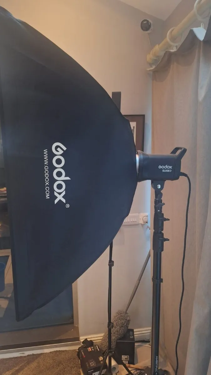 Godox SL60IID Duo Lighting Kit . As New - Image 1