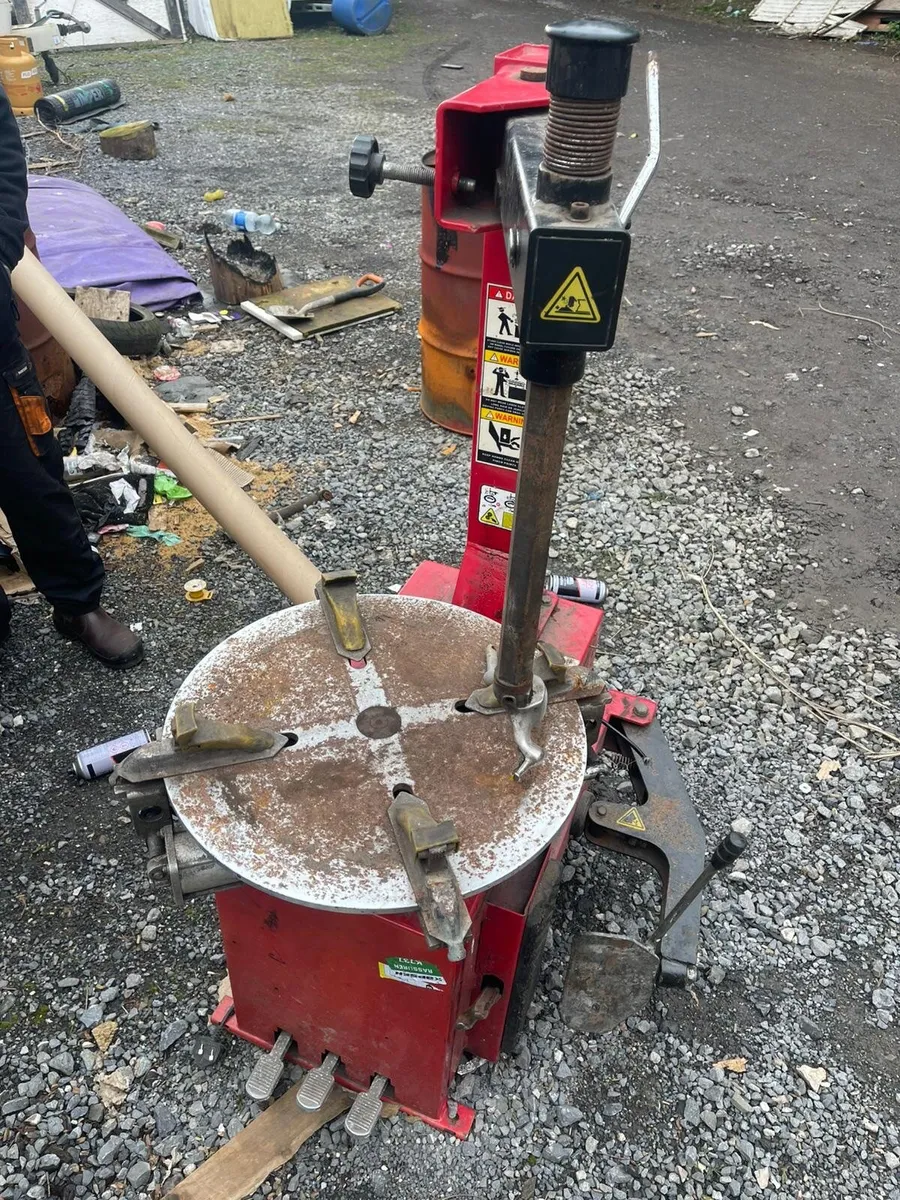 Tire machine - Image 2