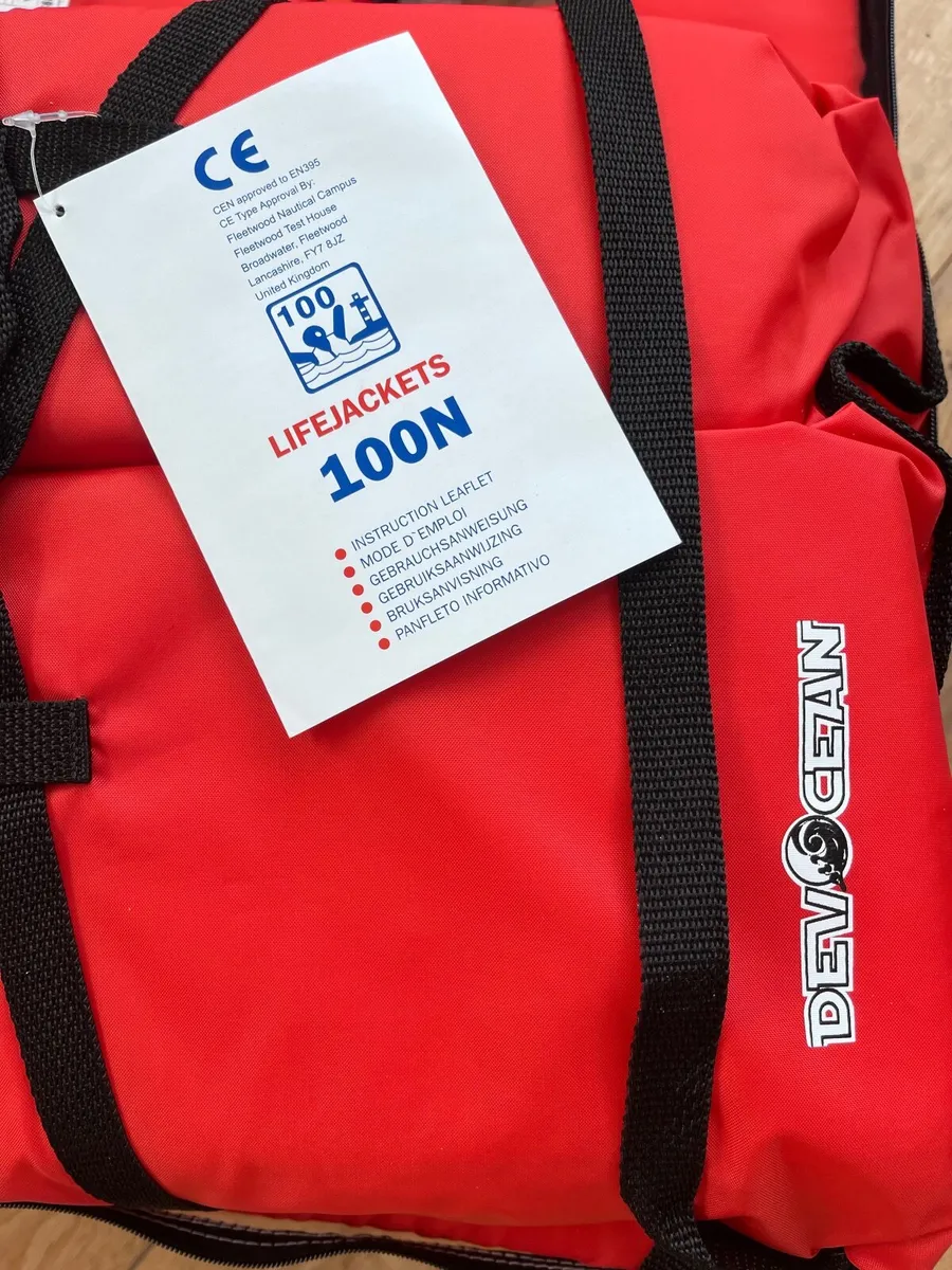 Lifejackets - set of 5 - Image 2