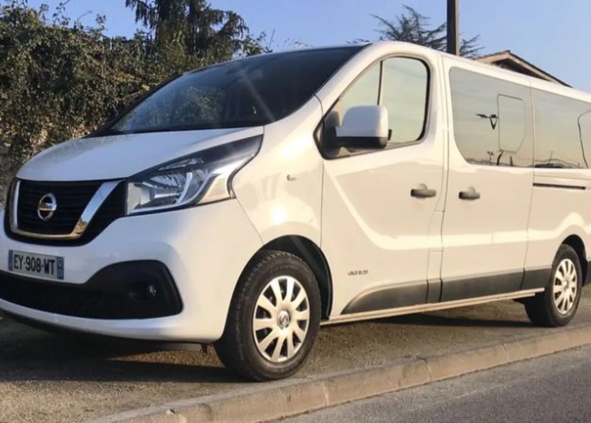 2019 Nissan nv300 9 seater breaking