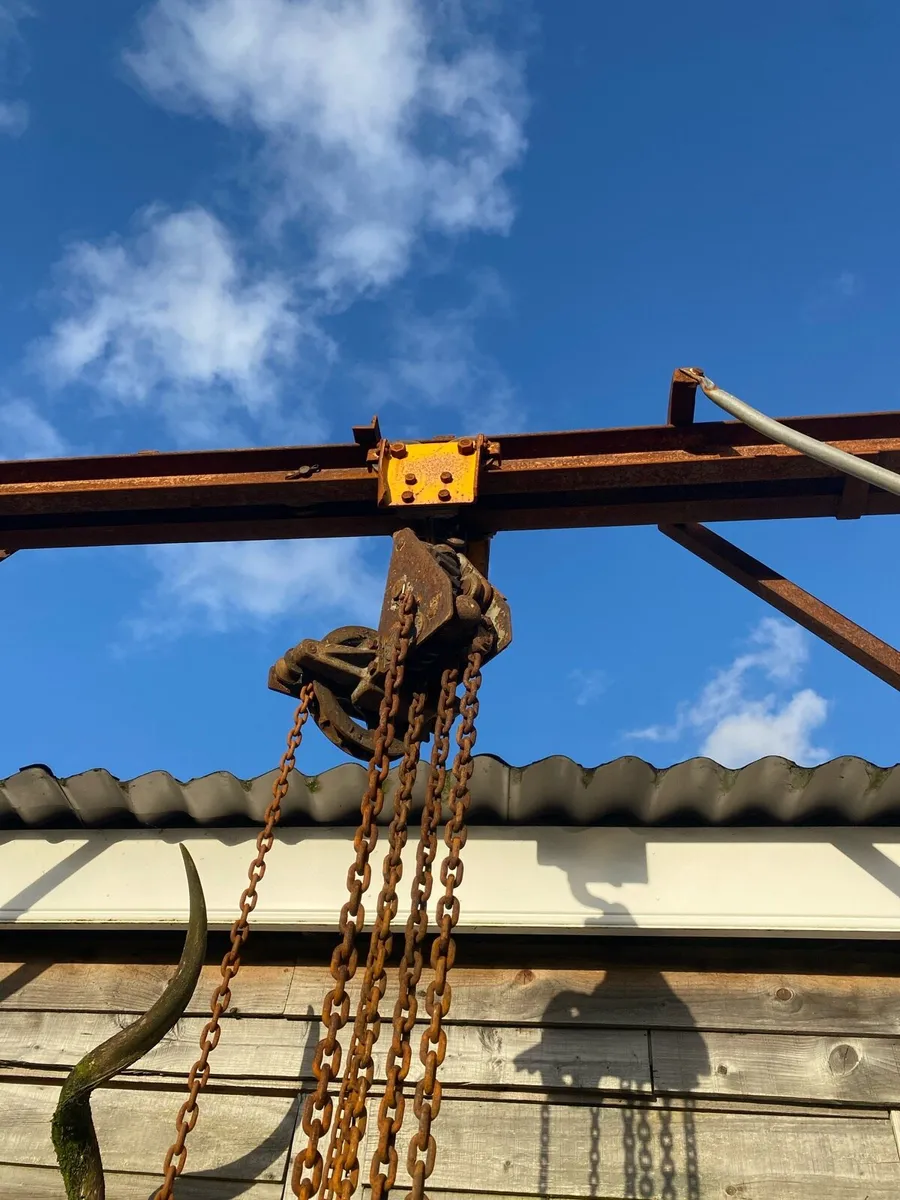 Chain Block Winch on frame - Image 4