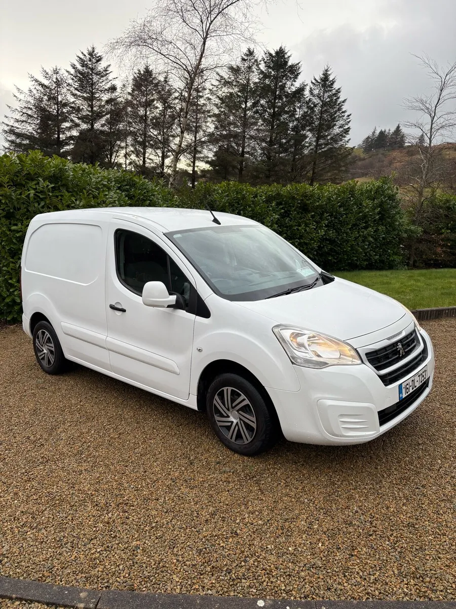 Peugeot Partner Professional 100bhp Low miles - Image 3