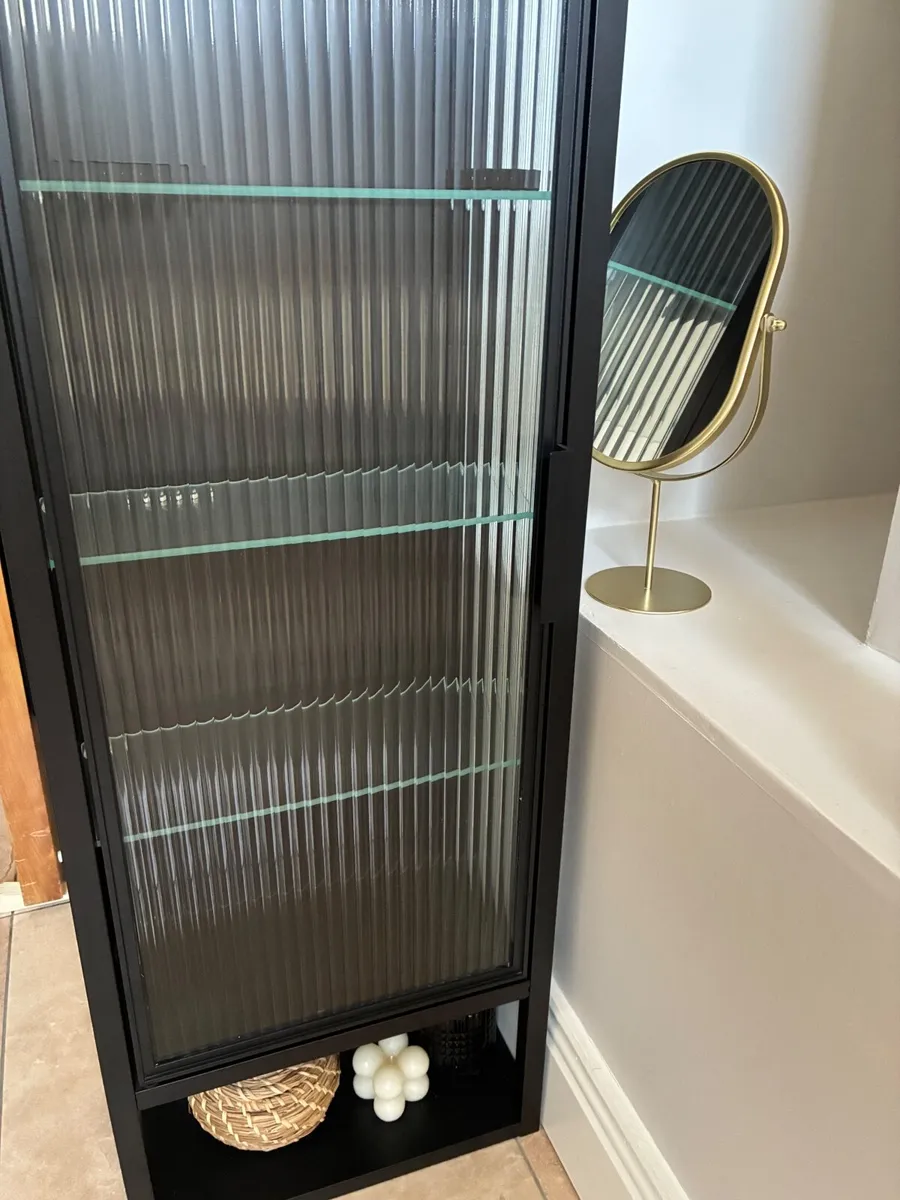 Bathroom cabinet - Image 2