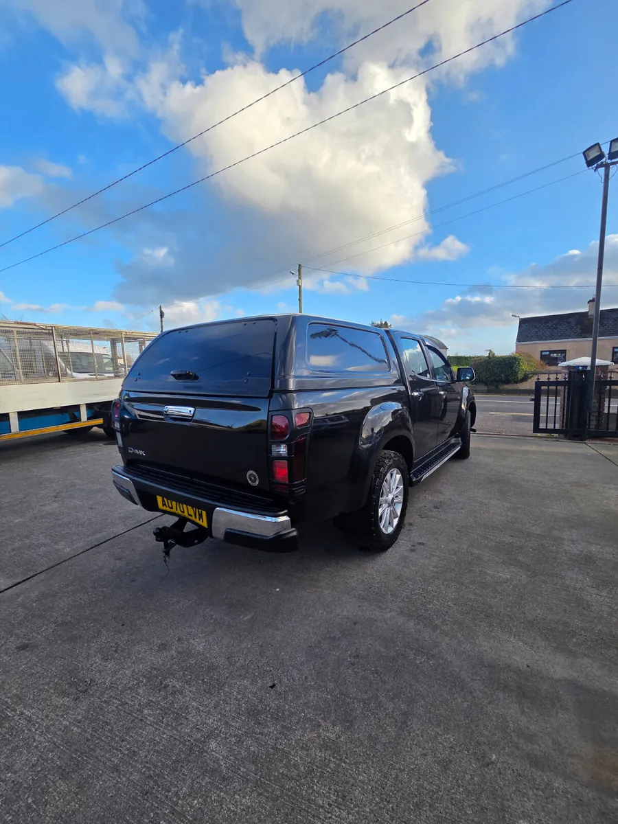 Isuzu D-Max 2021 - Image 3