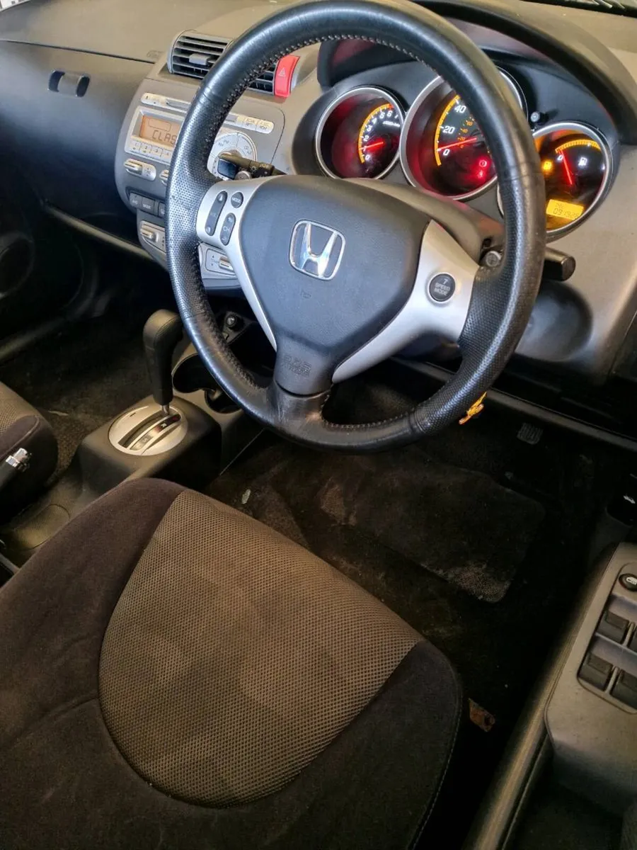 2008 honda jazz - Image 2