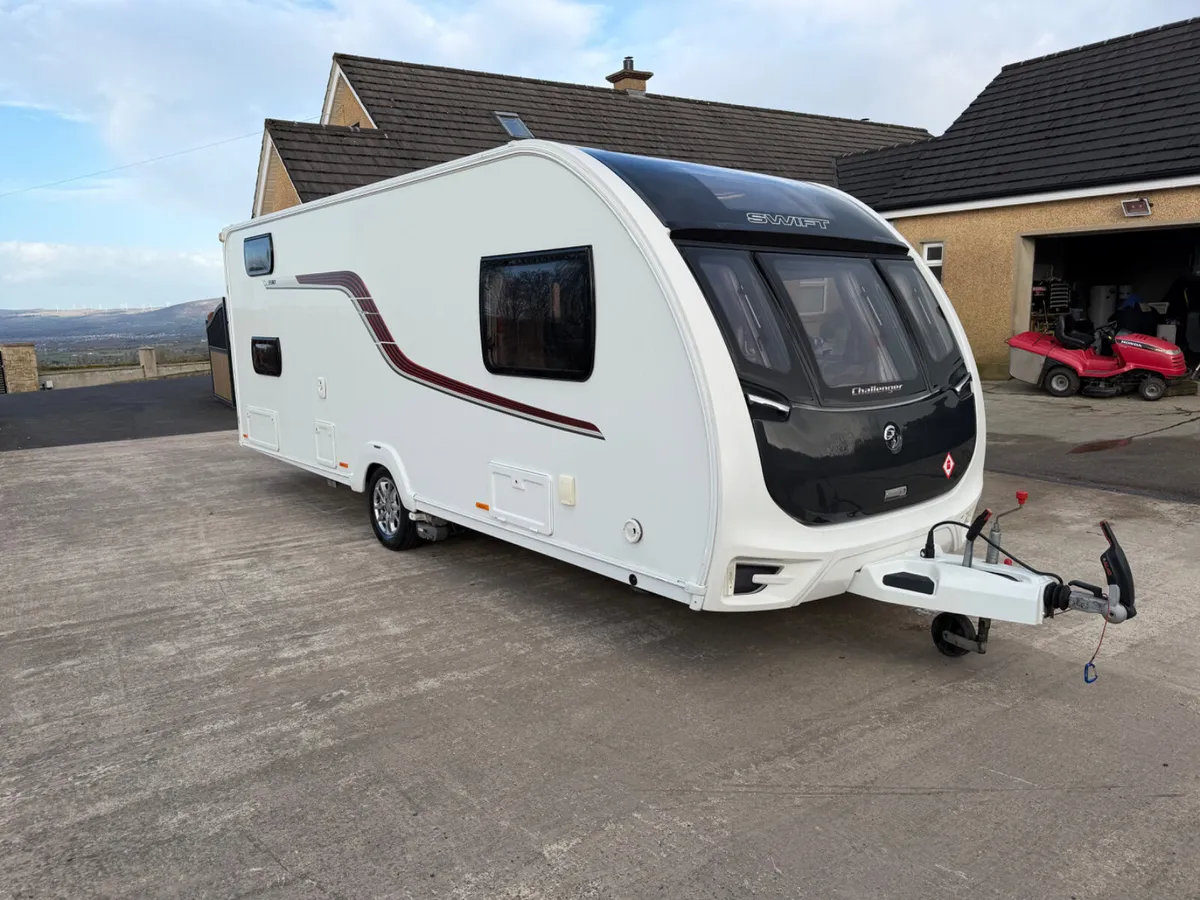 2018 Swift Challenger 590 - Image 1