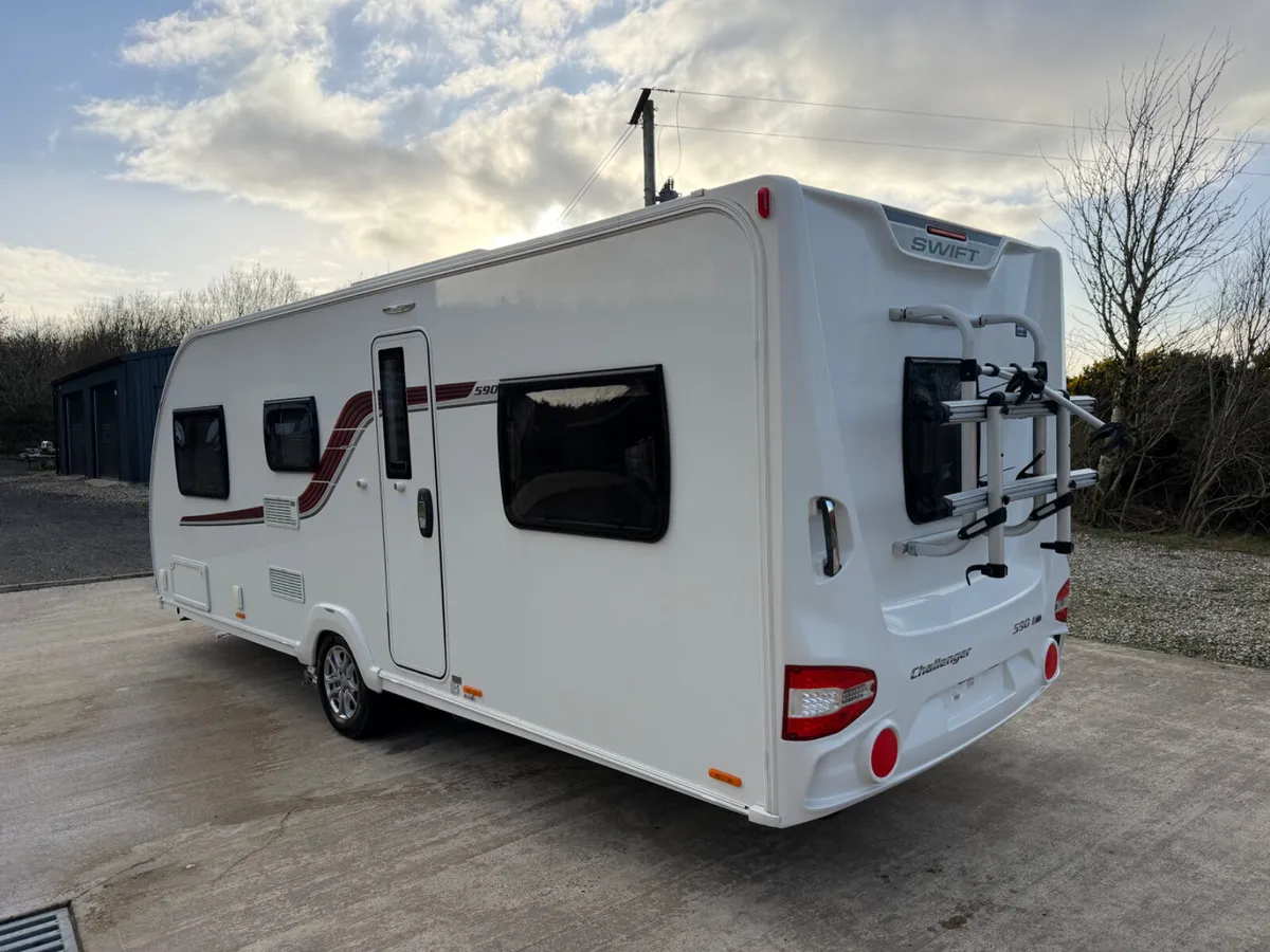 2018 Swift Challenger 590 - Image 4