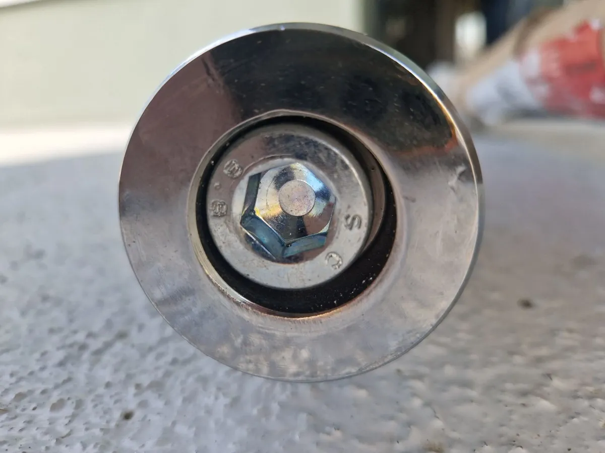 7Ft Olympic Barbell - Image 2