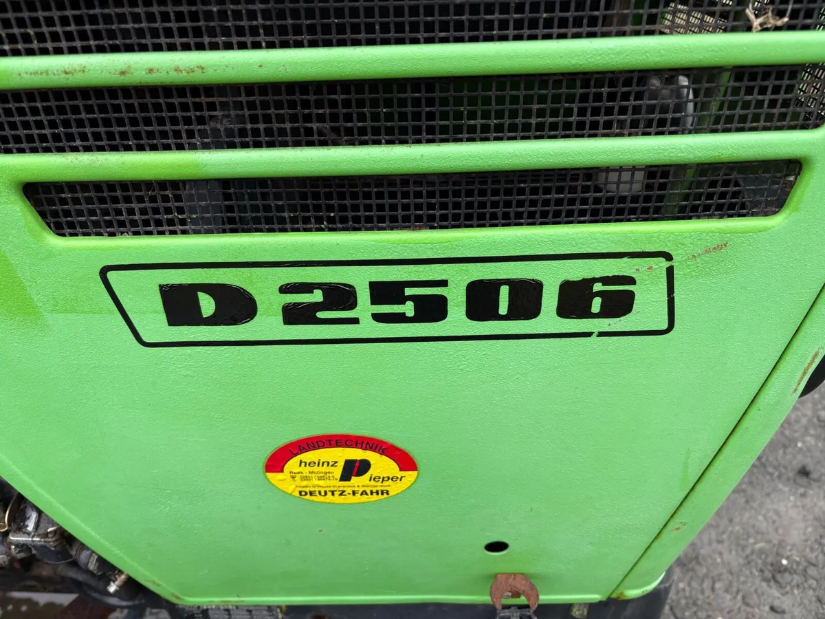 Deuzt tractor for sale - Image 3