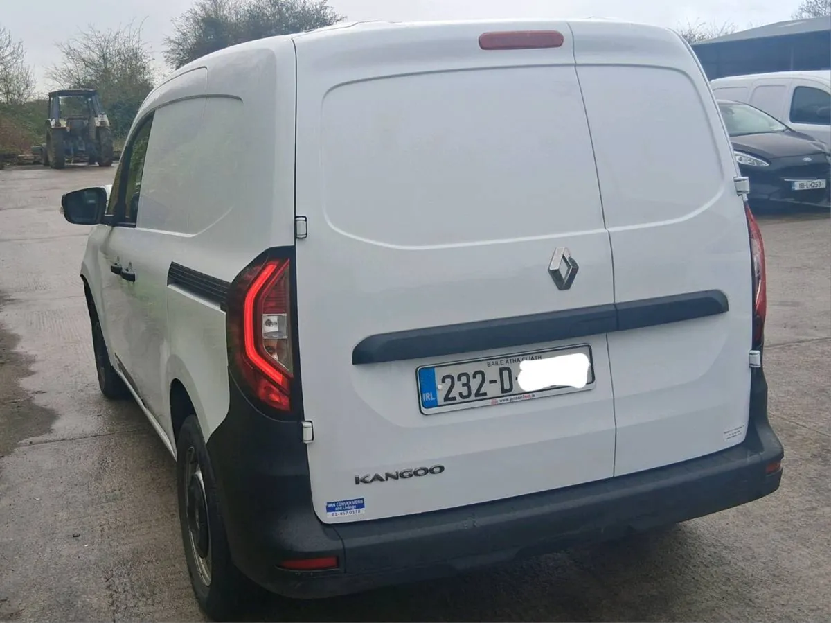 2023 RENAUL KANGO, 3 SEATER - Image 3