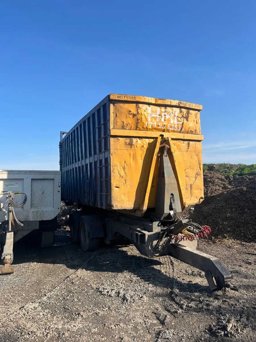 Hook Loader trailer - Image 1