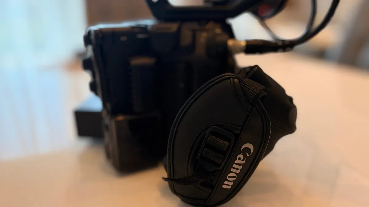 Canon C300 Mark III EF - Image 3