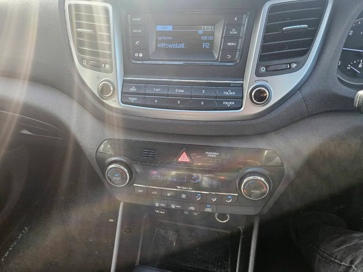 2016 Hyundai Tucson - Image 3