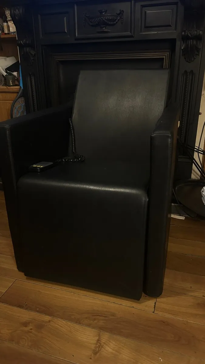 Electric Reclining  chair, great condition - Image 3