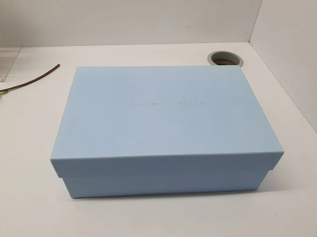 Online Auction Of A Bridal Heels  & More! - Image 2