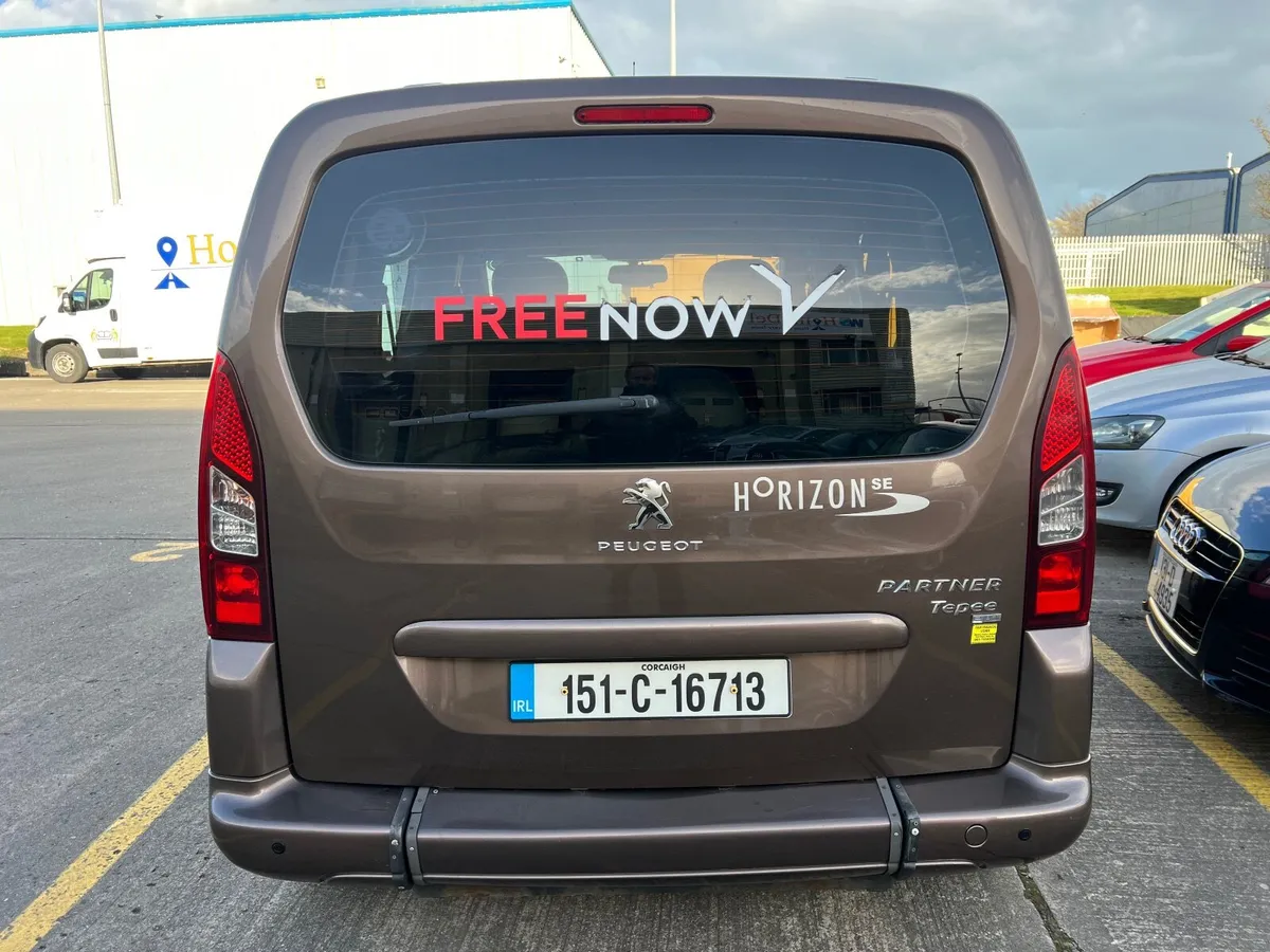 Taxi for rent - Image 3