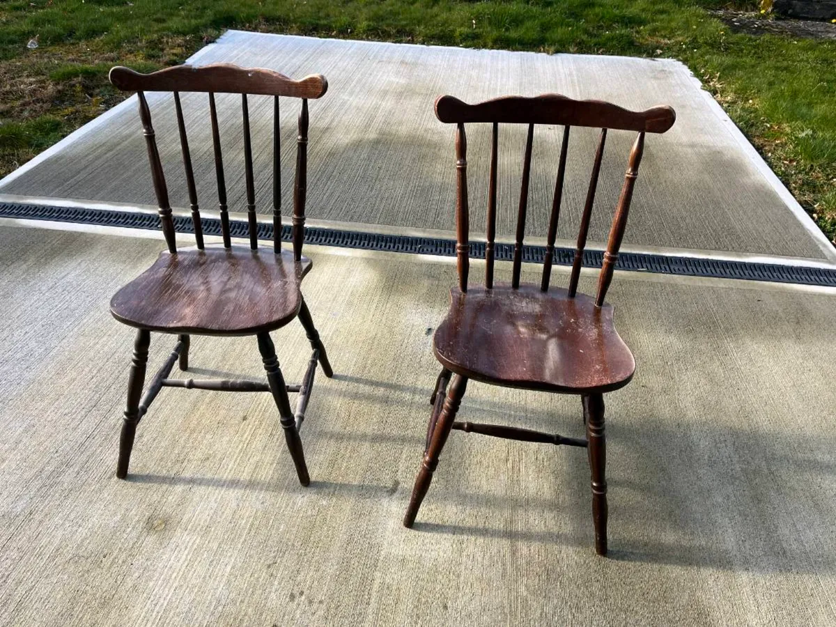 2 Chairs